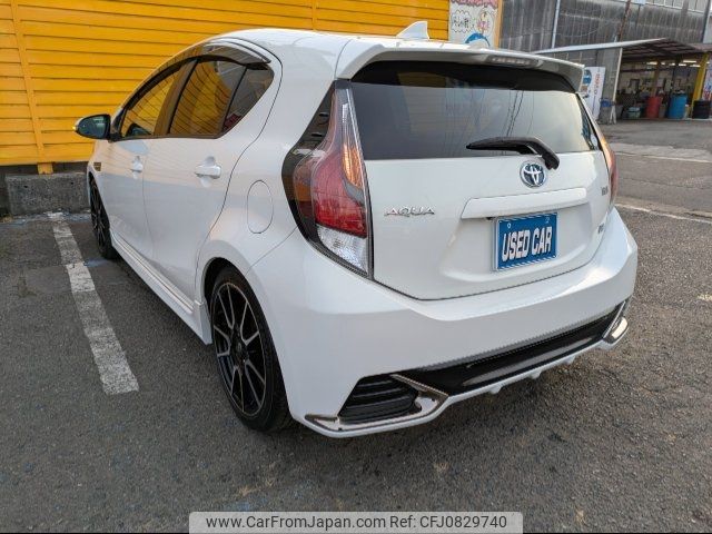 toyota aqua 2015 -TOYOTA 【名変中 】--AQUA NHP10--2418087---TOYOTA 【名変中 】--AQUA NHP10--2418087- image 2