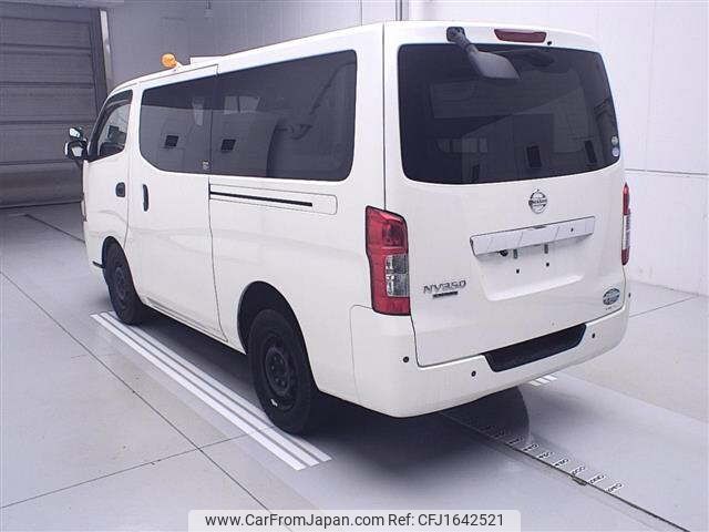 nissan caravan-van 2017 CFJ1642521 image 2