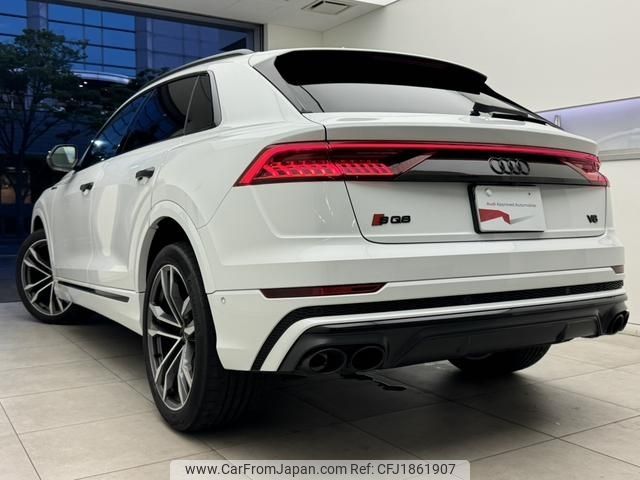 audi audi-sq8 2024 CFJ1861907 image 2