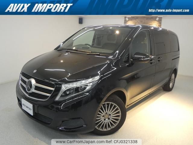 mercedes-benz v-class 2017 quick_quick_447811_WDF44781123321118 image 1