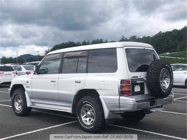 2279❣️ 金属製 三菱 パジェロ 置物 PAJERO V6 WAGON 2279❣️ 金属製 三菱 パジェロ 置物 PAJERO V6 WAGON