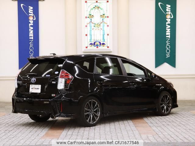 toyota prius-α 2017 CFJ1677546 image 2