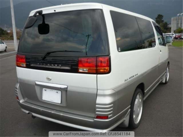 nissan elgrand 2001 CFJ8541184 image 2