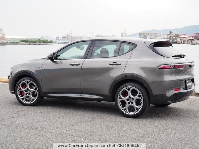 alfa-romeo alfa-romeo-others 2024 CFJ1806462 image 2