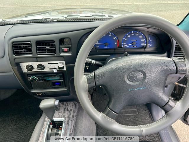 toyota hilux-sports-pick-up 2003 GOO_NET_EXCHANGE_0801915A30250501W001 image 2