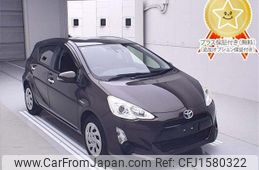 toyota aqua 2017 CFJ1580322