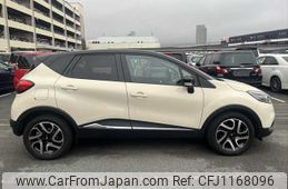 renault captur 2016 NIKYO_SW85759