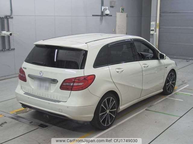 mercedes-benz b-class 2012 CFJ1749030 image 2