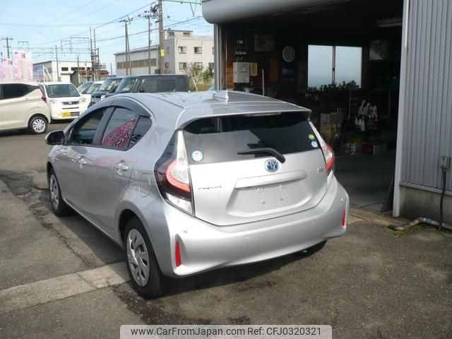 toyota aqua 2019 -TOYOTA--AQUA NHP10--6842905---TOYOTA--AQUA NHP10--6842905- image 2