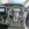 nissan serena 2018 CFJ1731241 image 9