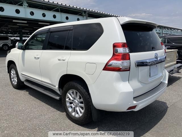 toyota land-cruiser-prado 2017 quick_quick_LDA-GDJ151W_GDJ151-0004644 image 2