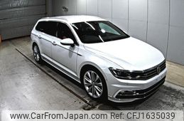 volkswagen passat-variant 2016 CFJ1635039