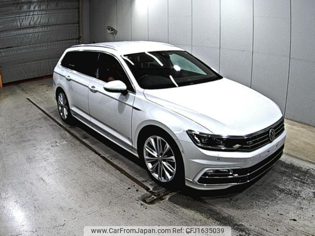 volkswagen passat-variant 2016 CFJ1635039 image 1