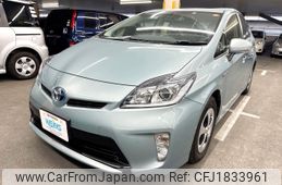 toyota prius 2013 CFJ1833961