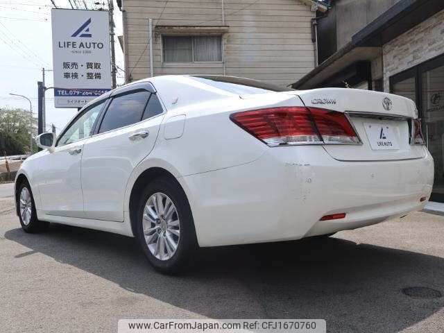 toyota crown 2013 CFJ1670760 image 2