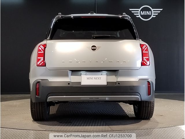 mini mini-others 2025 CFJ1253700 image 2