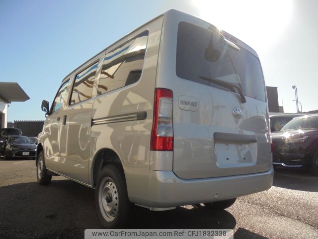 toyota townace-van 2025 CFJ1832338 image 2