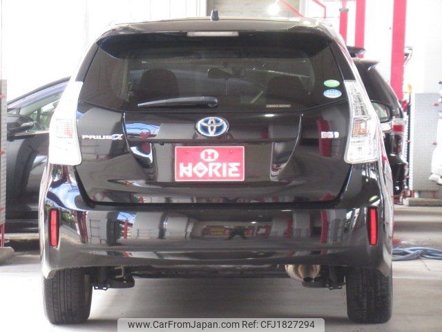 toyota prius-α 2014 CFJ1827294 image 2