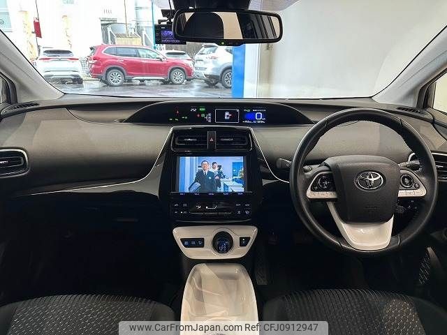 toyota prius 2016 -TOYOTA--Prius DAA-ZVW51--ZVW51-8031647---TOYOTA--Prius DAA-ZVW51--ZVW51-8031647- image 2