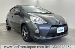 toyota aqua 2013 -TOYOTA--AQUA DAA-NHP10--NHP10-6122209---TOYOTA--AQUA DAA-NHP10--NHP10-6122209-