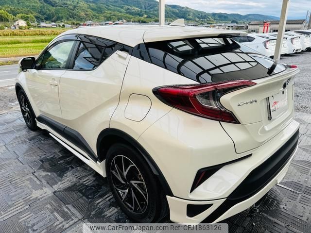 toyota c-hr 2018 CFJ1863126 image 2