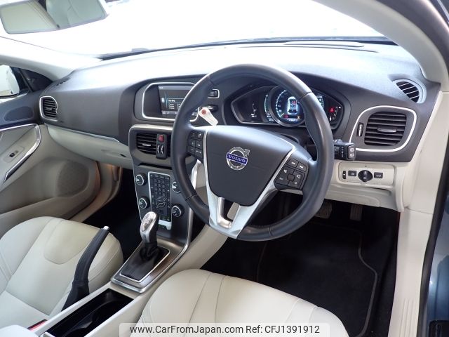 volvo v40 2013 -VOLVO--Volvo V40 DBA-MB4164T--YV1MV485BD2050840---VOLVO--Volvo V40 DBA-MB4164T--YV1MV485BD2050840- image 2
