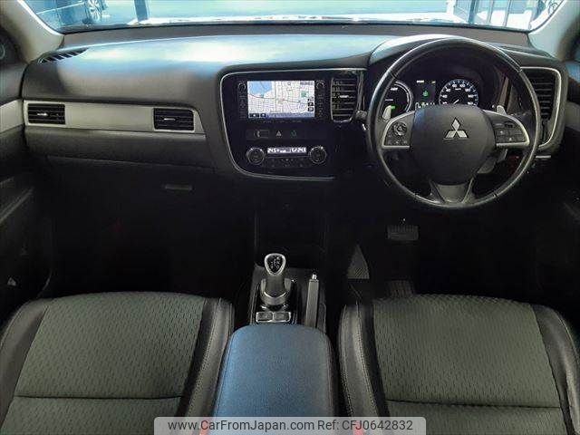 mitsubishi outlander-phev 2014 -MITSUBISHI--Outlander PHEV DLA-GG2W--GG2W-0102393---MITSUBISHI--Outlander PHEV DLA-GG2W--GG2W-0102393- image 2