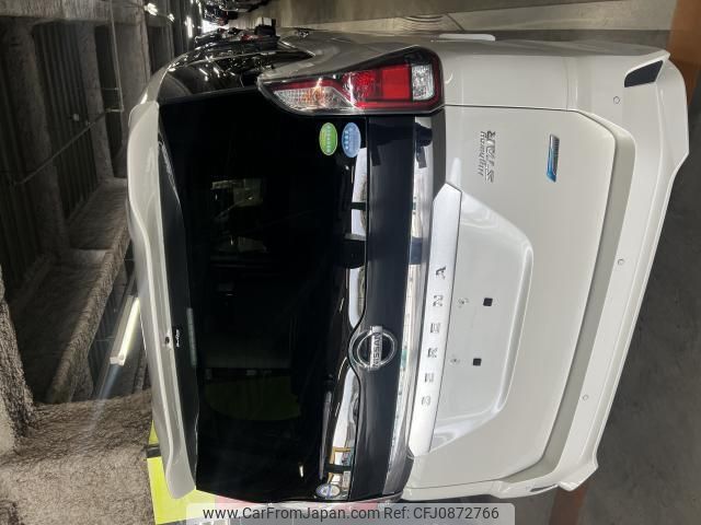 nissan serena 2018 quick_quick_DAA-GFC27_089739 image 2