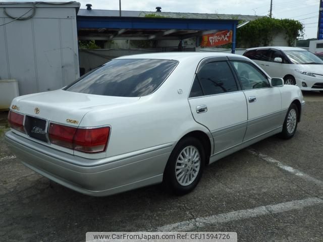 toyota crown 2001 CFJ1594726 image 2
