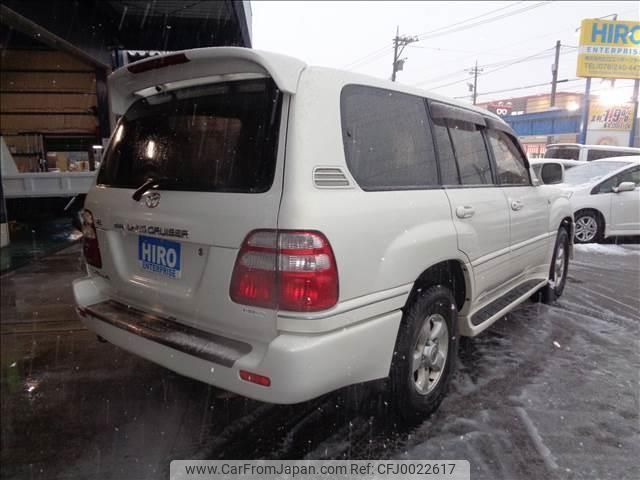 toyota land-cruiser-wagon 2002 -TOYOTA--Land Cruiser Wagon UZJ100W--UZJ100-0138401---TOYOTA--Land Cruiser Wagon UZJ100W--UZJ100-0138401- image 2