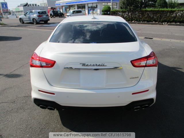 maserati ghibli 2018 CFJ1615798 image 2
