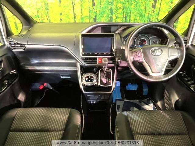 toyota voxy 2018 -TOYOTA--Voxy DBA-ZRR85W--ZRR85-0111367---TOYOTA--Voxy DBA-ZRR85W--ZRR85-0111367- image 2