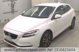 volvo v40 2018 -VOLVO--Volvo V40 MB4154T-YV1MV2820J2511170---VOLVO--Volvo V40 MB4154T-YV1MV2820J2511170-