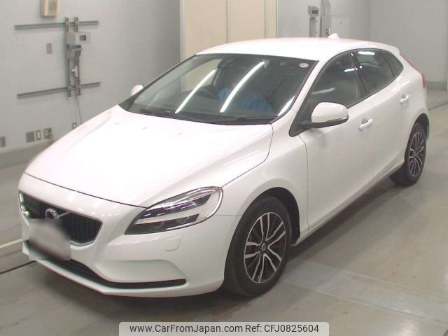 volvo v40 2018 -VOLVO--Volvo V40 MB4154T-YV1MV2820J2511170---VOLVO--Volvo V40 MB4154T-YV1MV2820J2511170- image 1