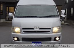 toyota regiusace-van 2006 GOO_JP_700120021230241213001