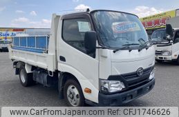 toyota dyna-truck 2016 CFJ1746626