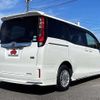 toyota noah 2014 504928-924901 image 2