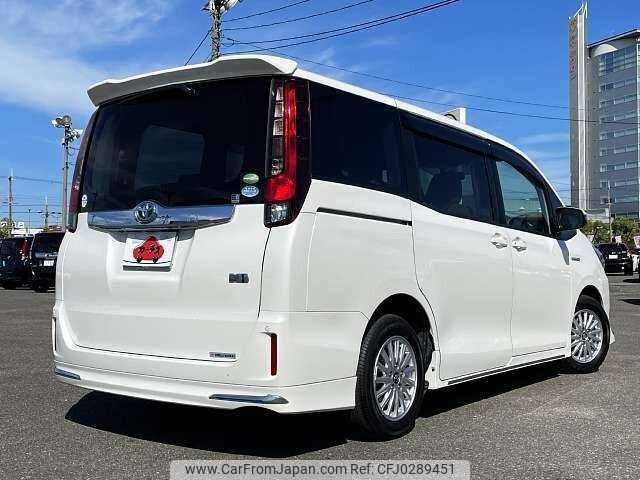 toyota noah 2014 504928-924901 image 2