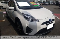toyota aqua 2017 CFJ1536236