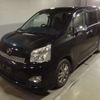 toyota voxy 2013 -TOYOTA--Voxy DBA-ZRR70W--ZRR70-0579512---TOYOTA--Voxy DBA-ZRR70W--ZRR70-0579512- image 1