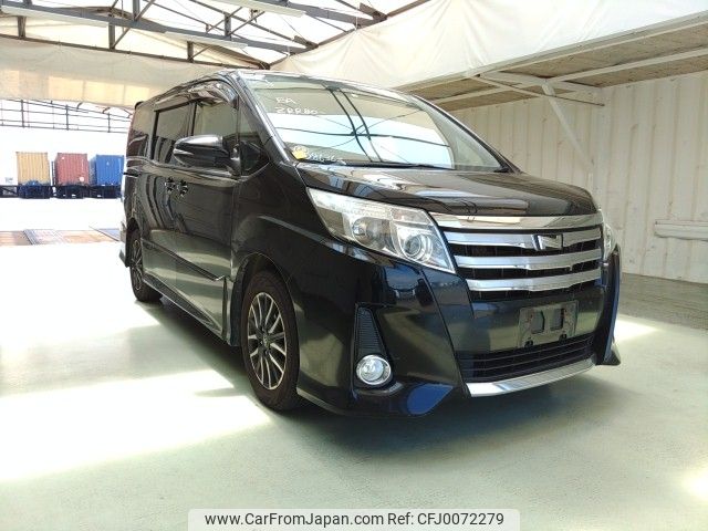 toyota noah 2014 ENHANCEAUTO_1_ea286363 image 1