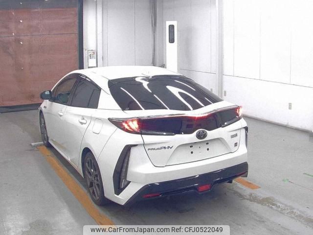 toyota prius-phv 2017 quick_quick_DLA-ZVW52_ZVW52-3061028 image 2