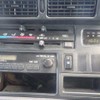 toyota hiace-van 2001 504769-217127 image 5
