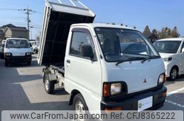 mitsubishi-minicab-1995-4990-car_a43fd714-591f-4912-ad29-de629bf77916