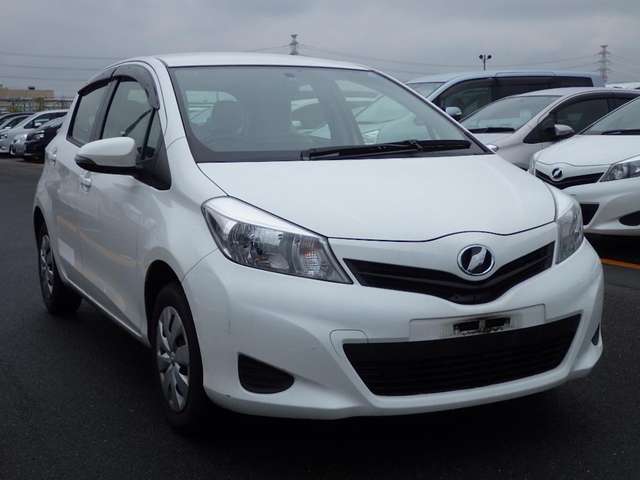 toyota vitz 2012 17523133 image 1