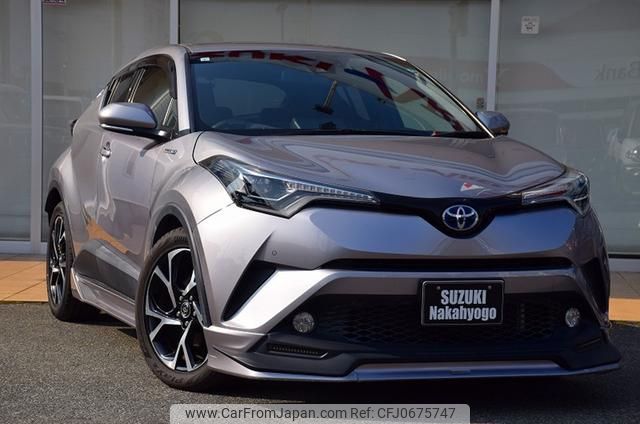 toyota c-hr 2017 GOO_JP_700070570930250106001 image 1