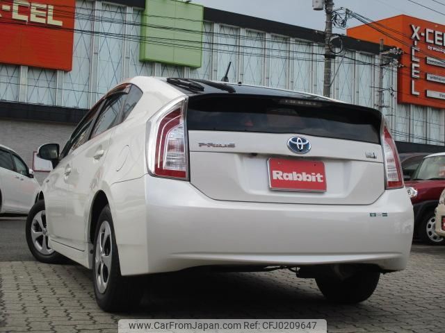 toyota prius 2014 quick_quick_ZVW30_ZVW30-5726957 image 2