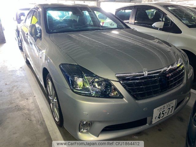 toyota crown 2011 CFJ1864412 image 2
