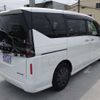 nissan serena 2023 CFJ1564110 image 8