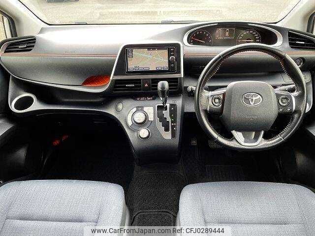 toyota sienta 2017 504928-924742 image 1